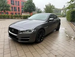 Grau Gebraucht 2017 Jaguar XE Portfolio Limousine | 15.200 € (Guter Preis)