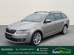 Beige Gebraucht 2017 Skoda Octavia Ambition Kombi | 16.490 € (Etwas zu teuer)