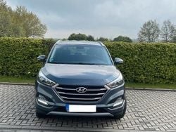 Grau Gebraucht 2017 Hyundai Tucson Trend SUV | 14.000 € (Fairer Preis)