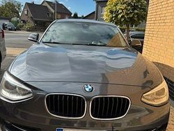 Grau Gebraucht 2014 BMW 125 Sport Line Kleinwagen | 16.500 €