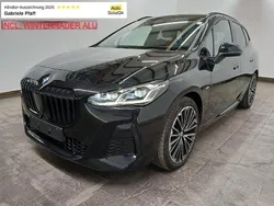 Saphirschwarz Gebraucht 2024 BMW 218 Active Tourer Sport Line Van / Kleinbus | 29.300 € (Superpreis)