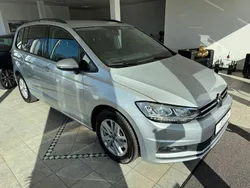 Silber Gebraucht 2021 VW Touran Comfortline Van / Kleinbus | 15.950 € (Guter Preis)