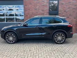 Schwarz Gebraucht 2015 Porsche Cayenne Sport SUV | 27.950 € (Etwas zu teuer)