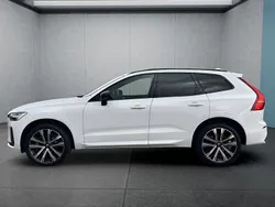 Weiß Gebraucht 2022 Volvo XC60 R-Design SUV | 35.499 € (Fairer Preis)