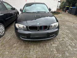 Schwarz Gebraucht 2009 BMW 118 M Sport Kleinwagen | 3.800 € (Fairer Preis)