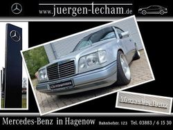 Brillantsilber metallic Gebraucht 1997 Mercedes E220 Edition Cabrio | 34.900 €