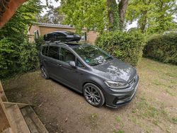 Grau Gebraucht 2018 VW Touran R-line Van / Kleinbus | 26.500 € (Fairer Preis)