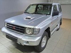 Silber Gebraucht 2006 Mitsubishi Pajero SUV | 8.900 € (Fairer Preis)