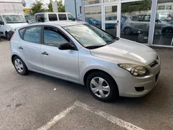 Silber Gebraucht 2009 Hyundai i30 Edition+ Limousine | 2.650 € (Fairer Preis)