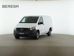 Weiß Gebraucht 2021 Mercedes e-Vito Van / Kleinbus | 15.327 € (Fairer Preis)