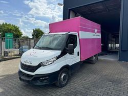 Weiss Gebraucht 2023 Iveco Daily Van | 15.292 €