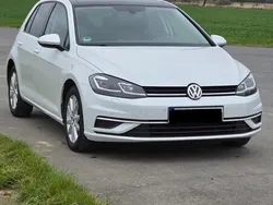 Weiß Gebraucht 2018 VW Golf VII Sound Limousine | 13.000 € (Guter Preis)