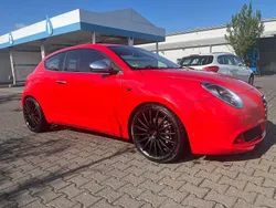 Rot Gebraucht 2009 Alfa Romeo MiTo Kleinwagen | 4.900 €