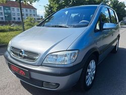 Grau Gebraucht 2003 Opel Zafira Van / Kleinbus | 4.900 €