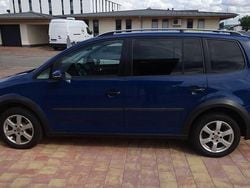 Blau Gebraucht 2012 VW Touran Van / Kleinbus | 4.450 € (Superpreis)