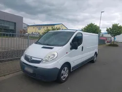 Weiß Gebraucht 2010 Opel Vivaro Business Van | 7.900 € (Fairer Preis)