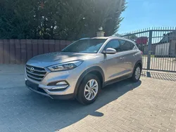Silber Gebraucht 2016 Hyundai Tucson SUV | 8.400 € (Guter Preis)