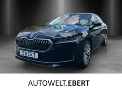 Onyxschwarz Neu 2025 Skoda Superb Selection Limousine | 44.890 € (Teuer)