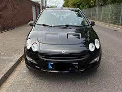 Schwarz Gebraucht 2005 Smart ForFour Pure Kleinwagen | 5.000 €