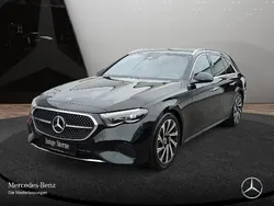 Schwarz Gebraucht 2024 Mercedes E300 Avantgarde Kombi | 46.990 € (Guter Preis)
