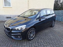 Schwarz Gebraucht 2016 BMW 220 Gran Tourer Advantage Van / Kleinbus | 8.250 € (Etwas zu teuer)