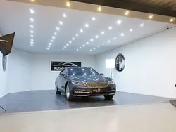Grau Gebraucht 2018 BMW 740 Sport Line Limousine | 43.997 €