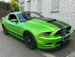 Grün Gebraucht 2014 Ford Mustang Coupé | 18.250 € (Fairer Preis)