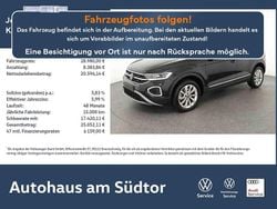 Deep black perleffekt/pure wh Gebraucht 2024 VW T-Roc Style SUV | 28.980 € (Guter Preis)