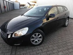 Schwarzmetallic. Gebraucht 2012 Volvo V60 Momentum Kombi | 4.500 € (Guter Preis)
