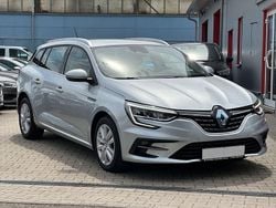 Silber Gebraucht 2022 Renault Mégane IV Limousine | 16.995 € (Fairer Preis)