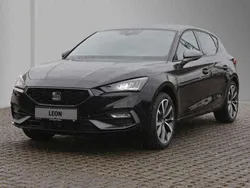 Midnight schwarz metallic Neu 2025 Seat Leon FR Kombi | 34.980 € (Etwas zu teuer)