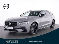 Grau vapour grey / metallic Gebraucht 2024 Volvo V90 Plus Kombi | 69.990 €