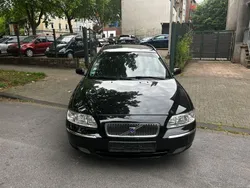 Schwarz Gebraucht 2006 Volvo V70 Summum Kombi | 1.950 € (Guter Preis)