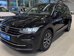 Deep black Gebraucht 2023 VW Tiguan IQ Drive SUV | 29.990 € (Guter Preis)