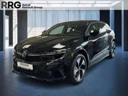 Black pearlschwarz metallic Gebraucht 2025 Renault Mégane Komfort Limousine | 39.990 € (Fairer Preis)