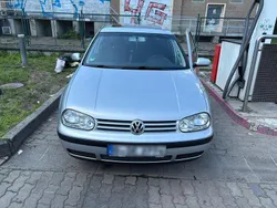 Silber Gebraucht 2001 VW Golf IV Kleinwagen | 1.150 € (Guter Preis)
