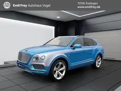 Blau metallic Gebraucht 2016 Bentley Bentayga SUV | 127.990 €