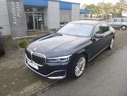 Blau Gebraucht 2019 BMW M760 Limousine | 89.950 € (Teuer)