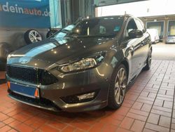 Grau Gebraucht 2018 Ford Focus ST-Line Kombi | 11.480 € (Fairer Preis)