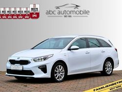 Weiß Gebraucht 2021 Kia Ceed Sportswagon Comfort Kombi | 15.650 €