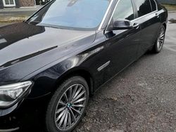 Schwarz Gebraucht 2015 BMW 730 Limousine | 17.200 € (Fairer Preis)