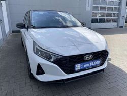 Atlas white / schwarzes dach Gebraucht 2021 Hyundai i20 Prime Limousine | 16.500 € (Teuer)