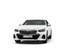 Gebraucht 2024 BMW 530 Efficient Dynamics Limousine | 66.990 €