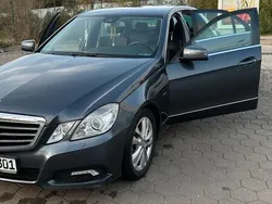 Grau Gebraucht 2010 Mercedes E350 Limousine | 7.500 € (Fairer Preis)