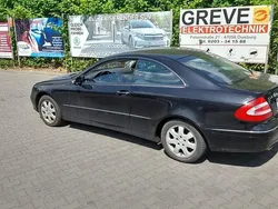 Schwarz Gebraucht 2002 Mercedes CLK200 Coupé | 3.990 €