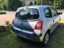 Silber Gebraucht 2008 Renault Twingo Authentique Kleinwagen | 3.000 € (Teuer)