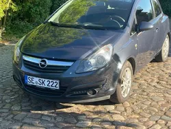 Grau Gebraucht 2010 Opel Corsa Edition Limousine | 4.600 € (Etwas zu teuer)