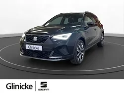 Midnight schwarz metallic Gebraucht 2023 Seat Arona FR SUV | 22.380 € (Fairer Preis)