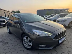 Grau Gebraucht 2017 Ford Focus Limousine | 5.999 € (Fairer Preis)