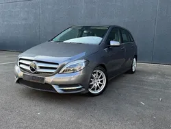 Grau Gebraucht 2014 Mercedes B180 Van / Kleinbus | 11.590 € (Guter Preis)